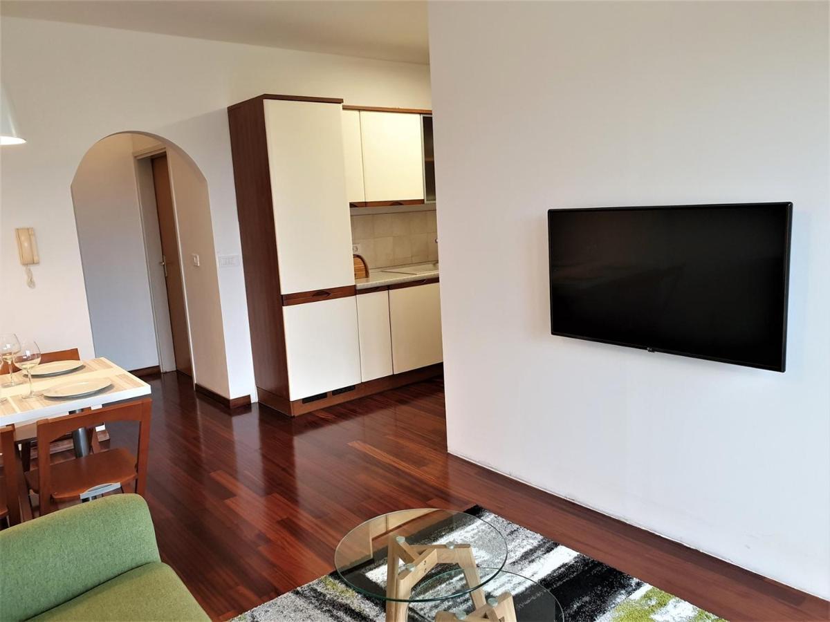 Apartments Aurora Near Beach เมดูลิน ภายนอก รูปภาพ